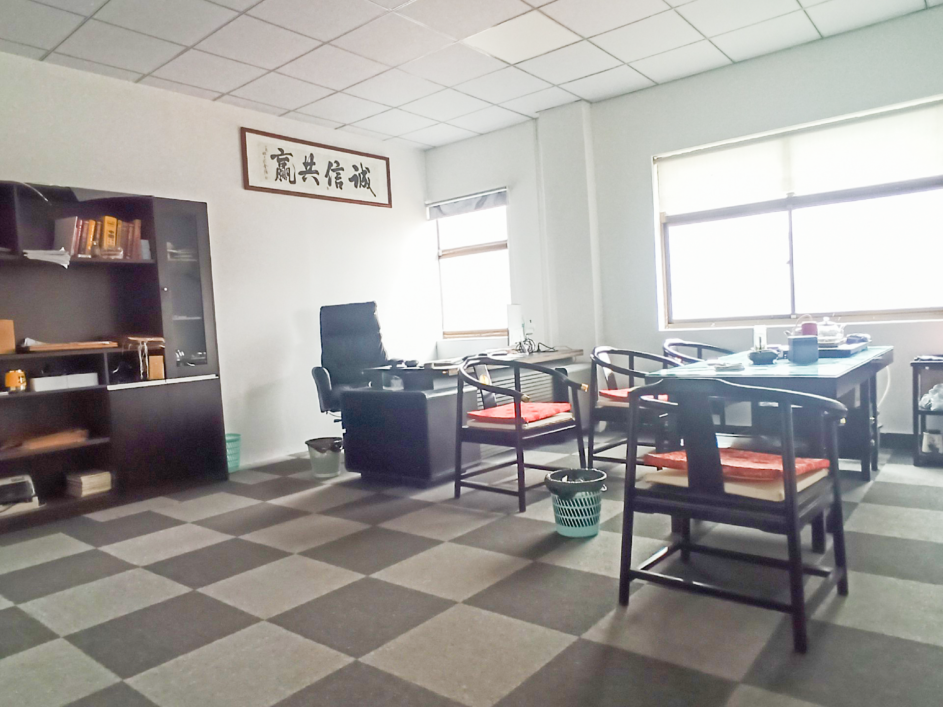 laboratory furniture systems