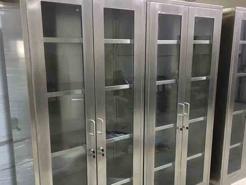 Laboratory Glassware Cabinet Cleaning and Disinfection Procedures