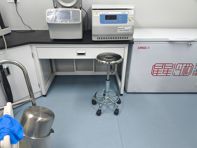 1762930880171531.jpg ergonomiese laboratoriummeubels