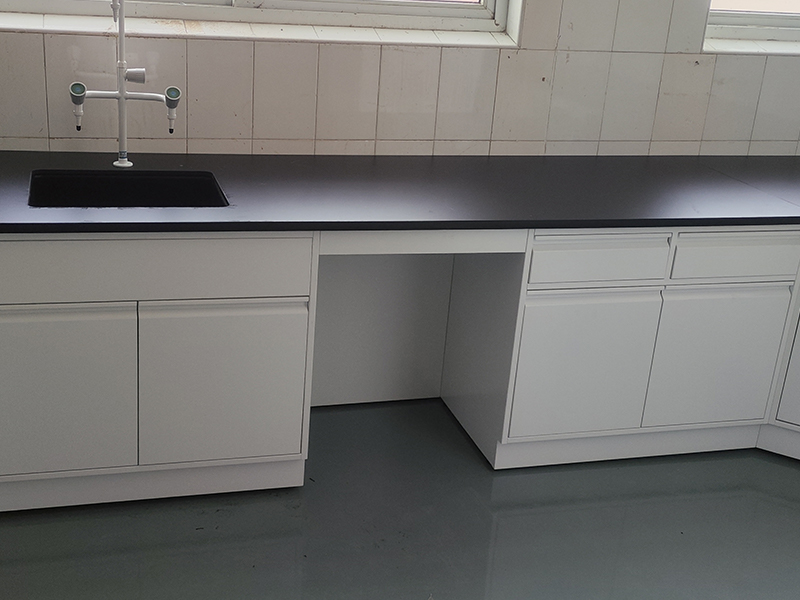 volstaal laboratorium werkbank