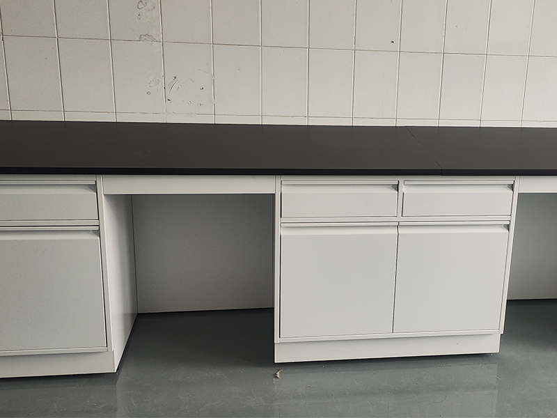 volstaal laboratorium werkbank