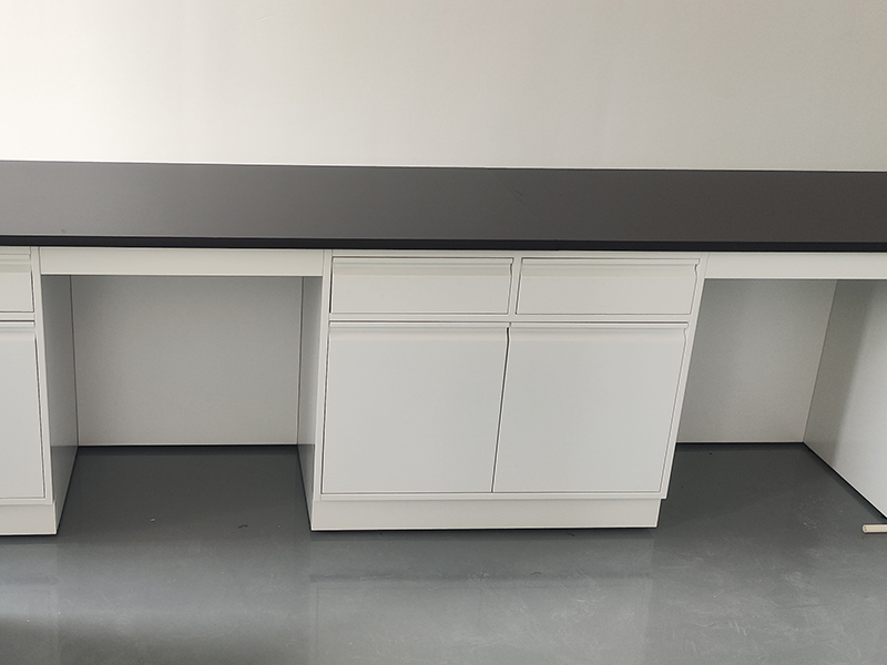 volstaal laboratorium werkbank