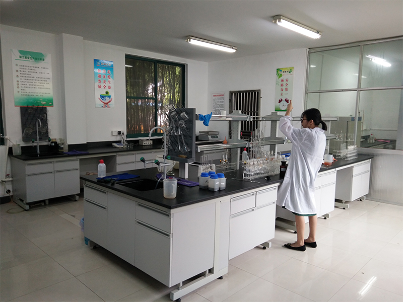 1767681398105822.jpg Laboratory Workbenches