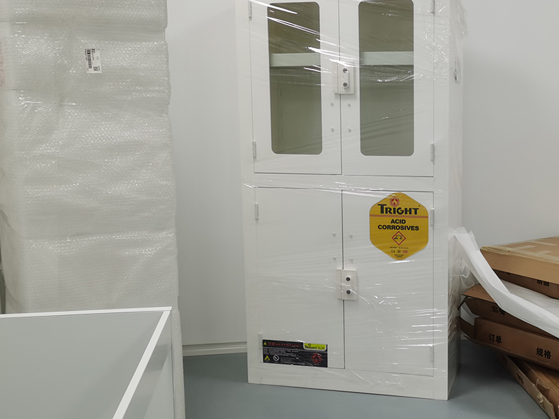 volstaal laboratoriumtafel