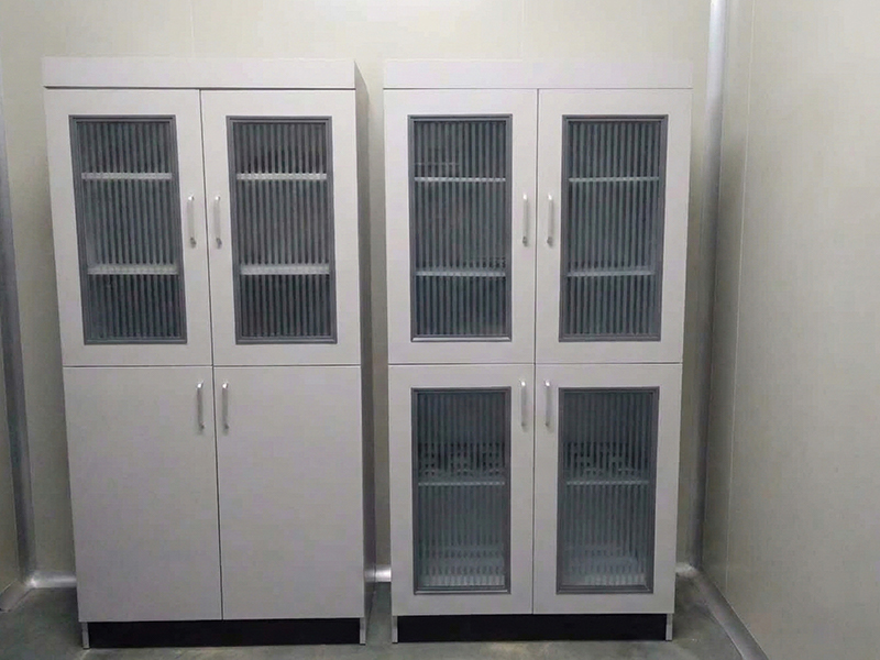 laboratory glassware cabinet 