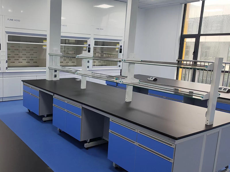 1775702940163181.jpg staal-hout laboratoriumbank